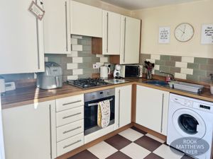 Photo 11- click for photo gallery